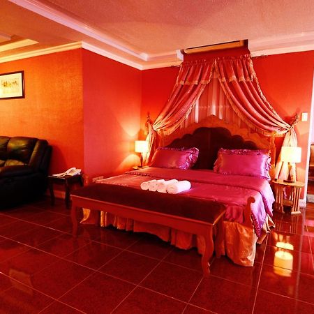 Jaimee'S Hotel, Resort And Restaurant Maasin  Kamer foto