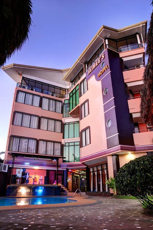 Jaimee'S Hotel, Resort And Restaurant Maasin  Buitenkant foto