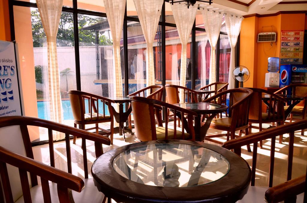 Jaimee'S Hotel, Resort And Restaurant Maasin  Buitenkant foto