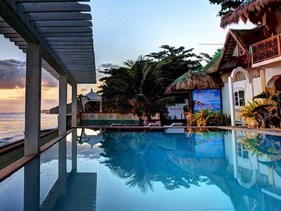 Jaimee'S Hotel, Resort And Restaurant Maasin  Buitenkant foto